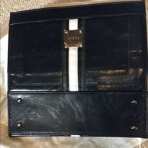 Miche Classic Cover Black & White